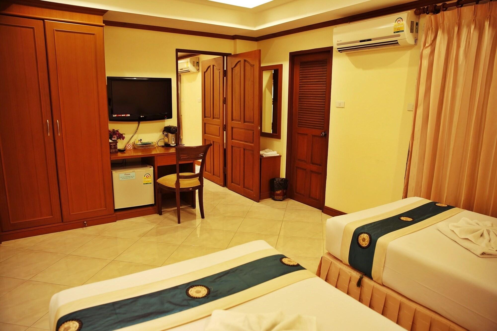 Baan Ss Karon Hotel Exterior photo